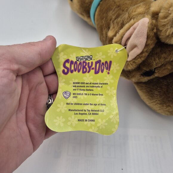 Cartoon Network Scooby Doo Plush Stuffed Animal 18'' Brown Sitting Purple Bag - Picture 3 of 7